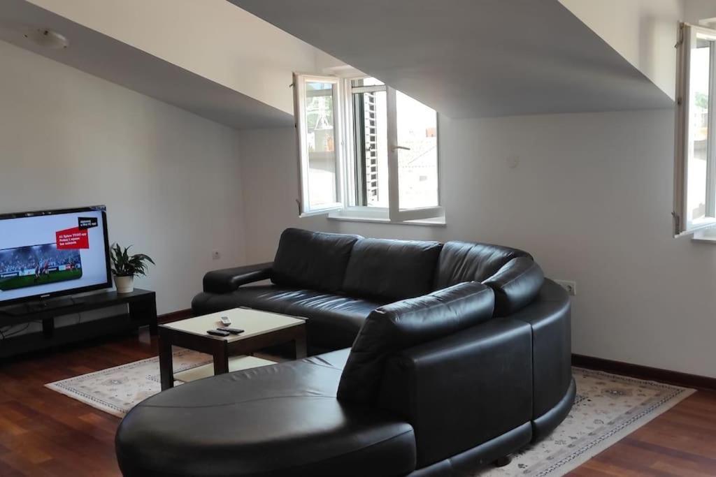 Luxury City Centre Apartment With Stunning View Omiš Zewnętrze zdjęcie
