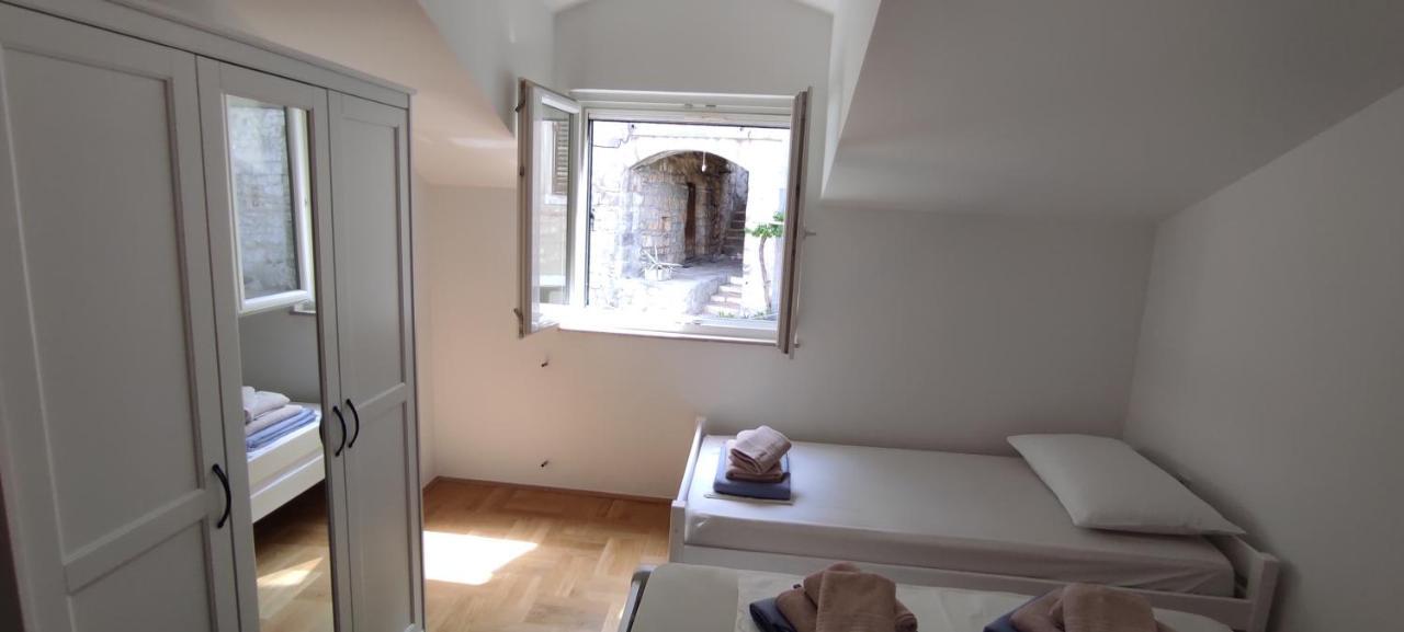 Luxury City Centre Apartment With Stunning View Omiš Zewnętrze zdjęcie