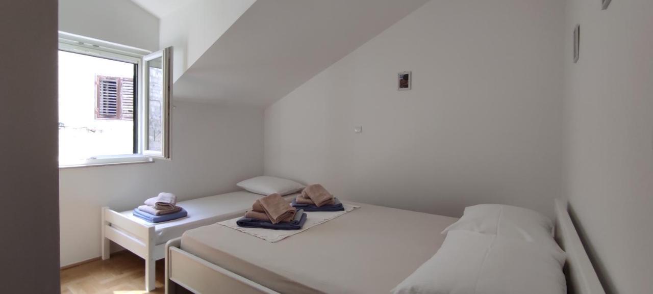 Luxury City Centre Apartment With Stunning View Omiš Zewnętrze zdjęcie