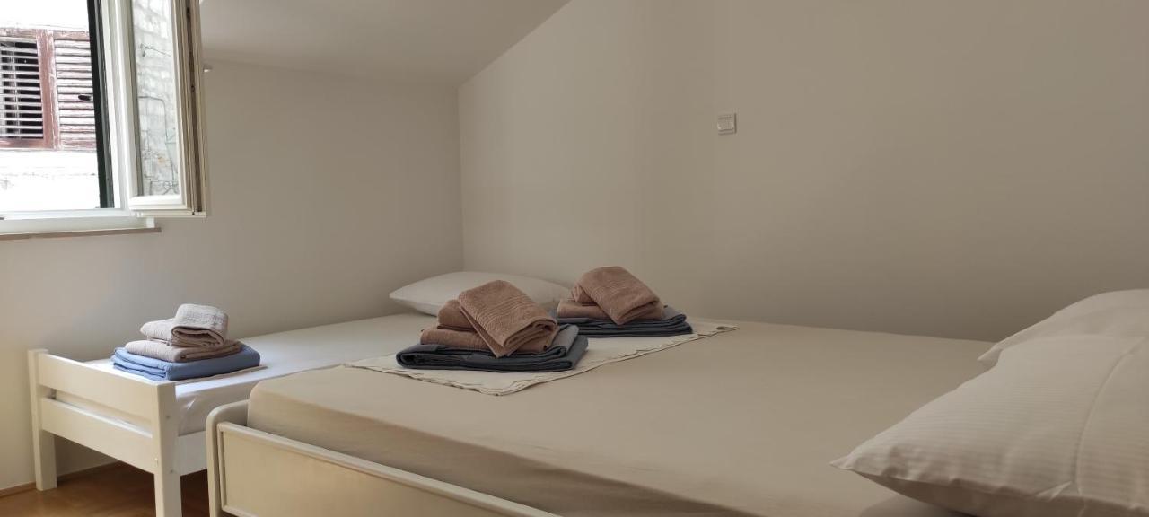 Luxury City Centre Apartment With Stunning View Omiš Zewnętrze zdjęcie