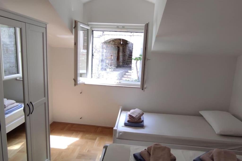 Luxury City Centre Apartment With Stunning View Omiš Zewnętrze zdjęcie