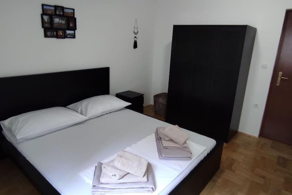 Luxury City Centre Apartment With Stunning View Omiš Zewnętrze zdjęcie